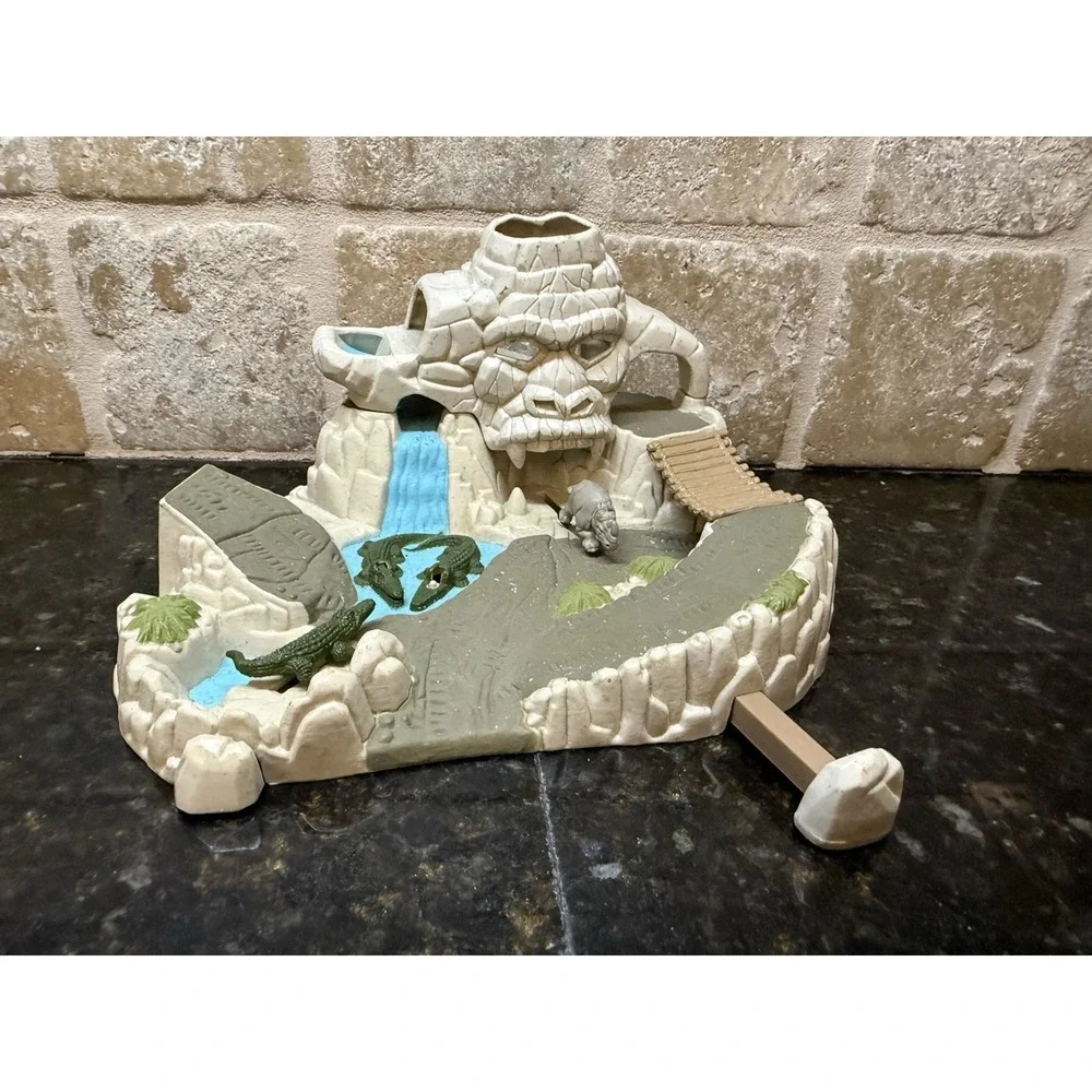 VTG Micro Machines VERY RARE Hiways & Byways Gorilla Mountain Safari Galoob 1998